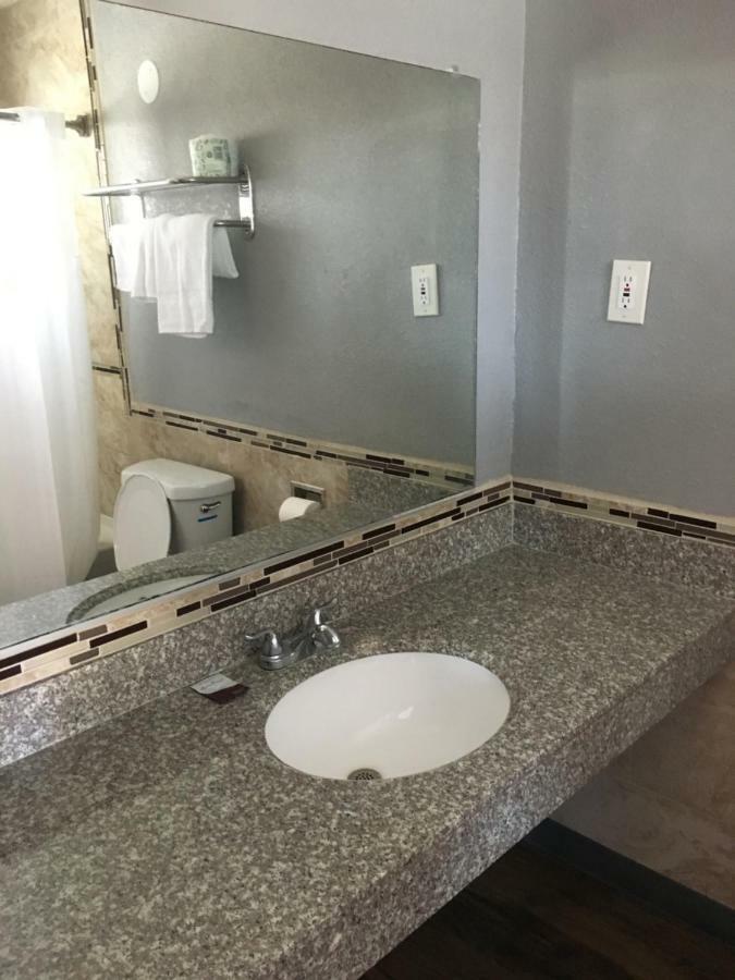 Valley Motel Atwater Εξωτερικό φωτογραφία